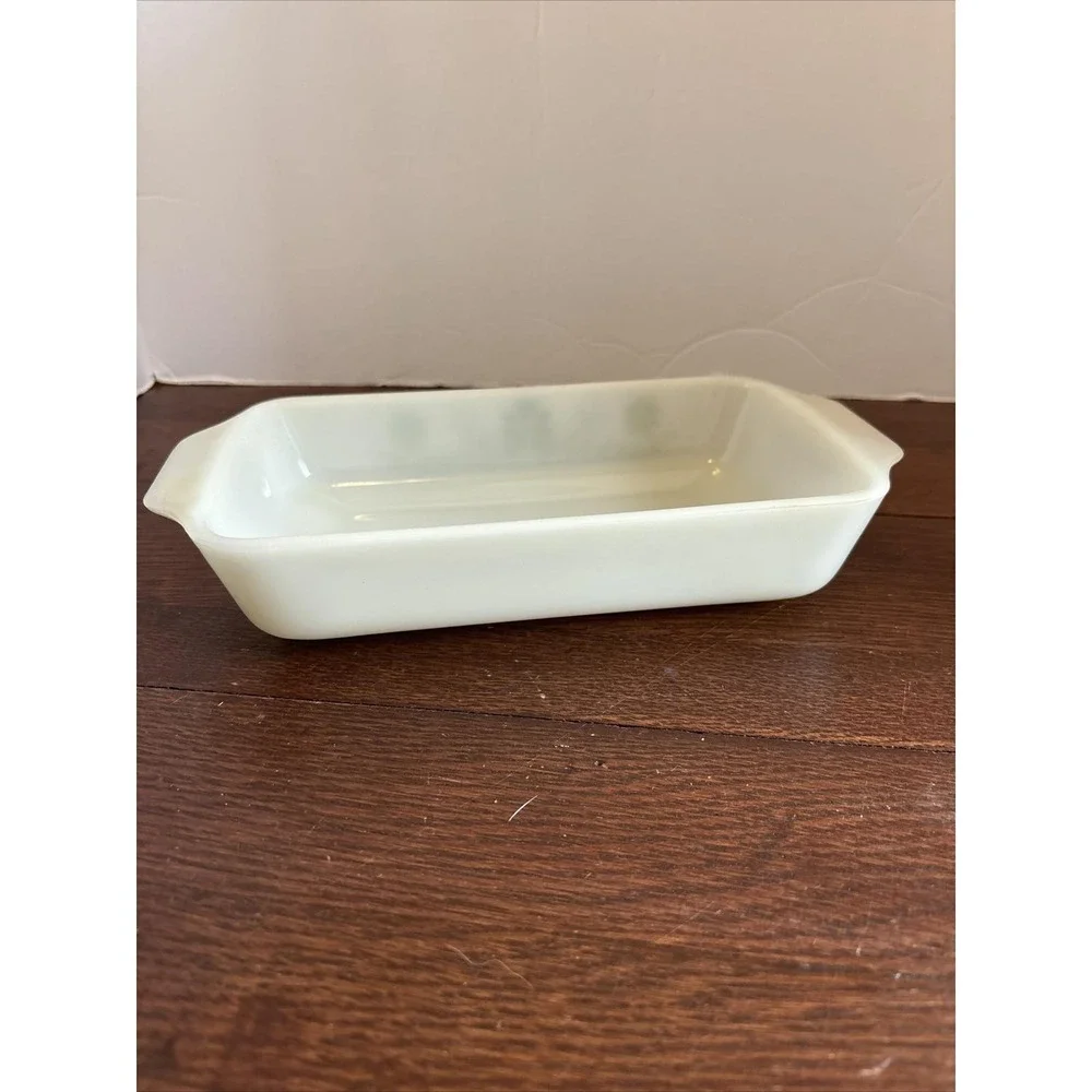 Milk Glass Loaf Casserole Brownie Dish Green Crazy Daisy Design 427 Vintage‎